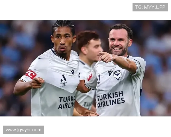 37岁马塔在澳超墨尔本德比中闪耀表现两球一助攻超远吊射惊艳全场